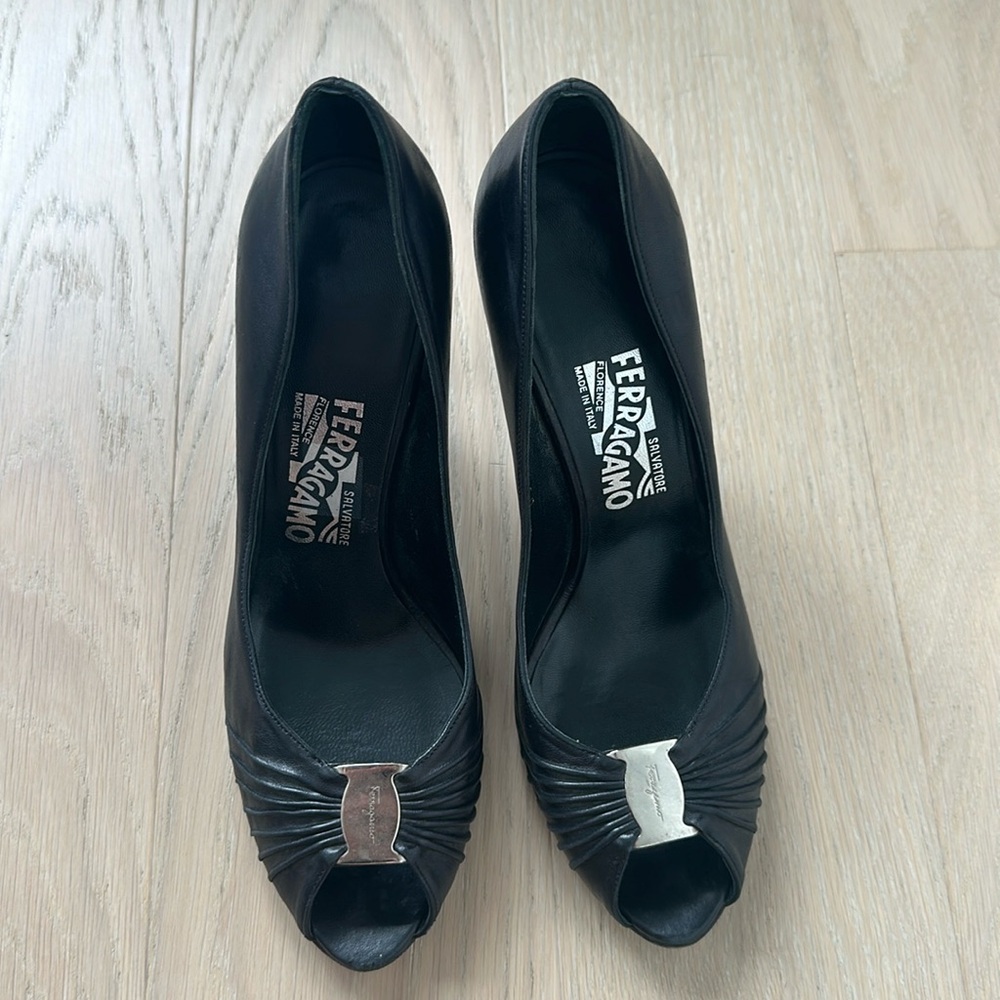 Salvatore Ferragamo Black Leather Peep Toe Heels Size 9